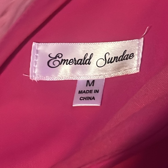 Hot pink dress Barbie emerald sundae fitted dress with stretch above the knee - Picture 2 of 5